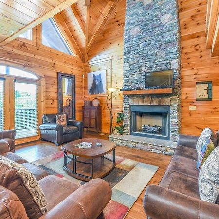 Smokystays 6 Bedroom Cabin พิเจนฟอร์จ ภายนอก รูปภาพ