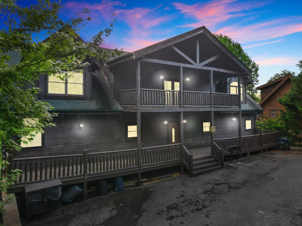 Smokystays 6 Bedroom Cabin พิเจนฟอร์จ ภายนอก รูปภาพ