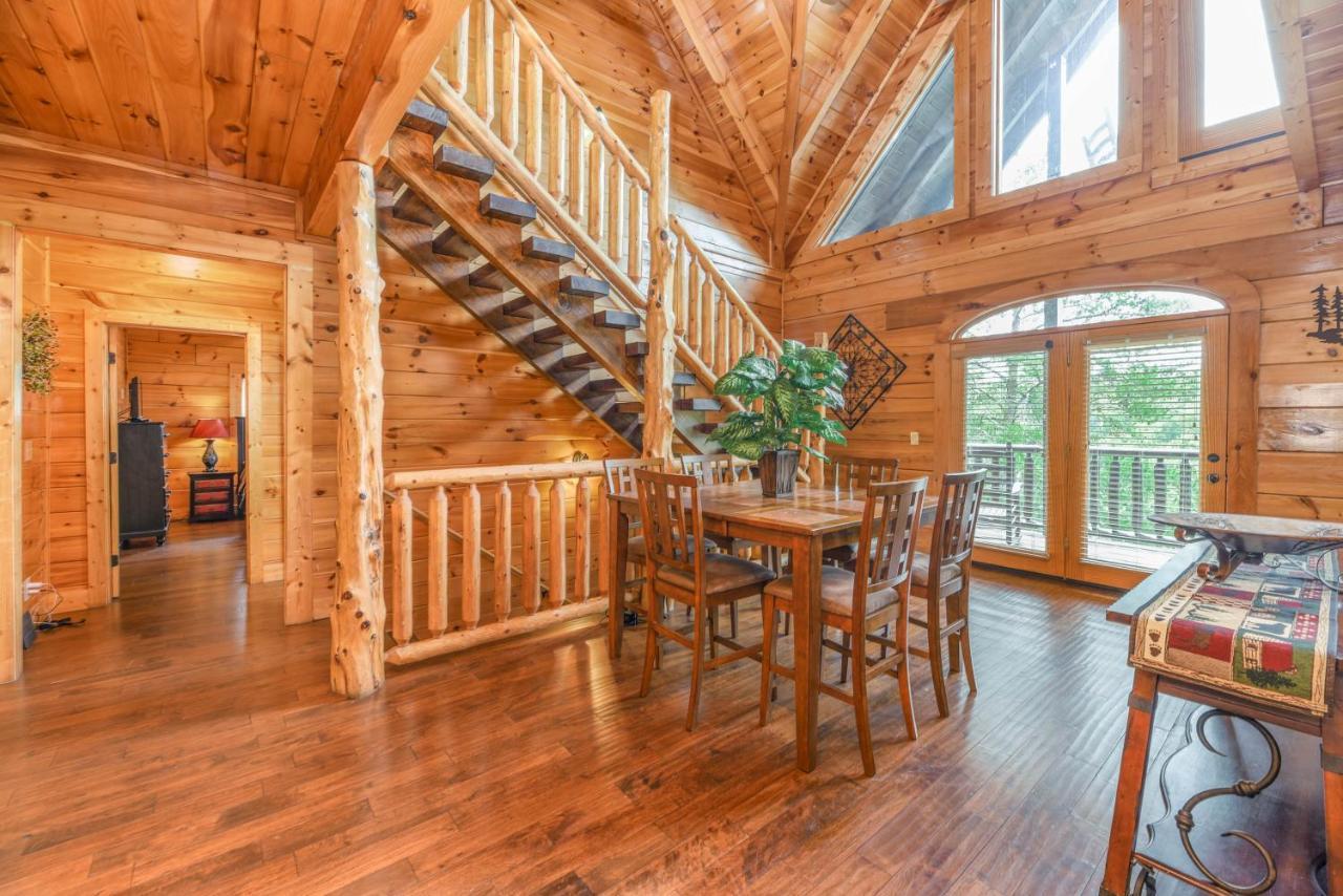 Smokystays 6 Bedroom Cabin พิเจนฟอร์จ ภายนอก รูปภาพ