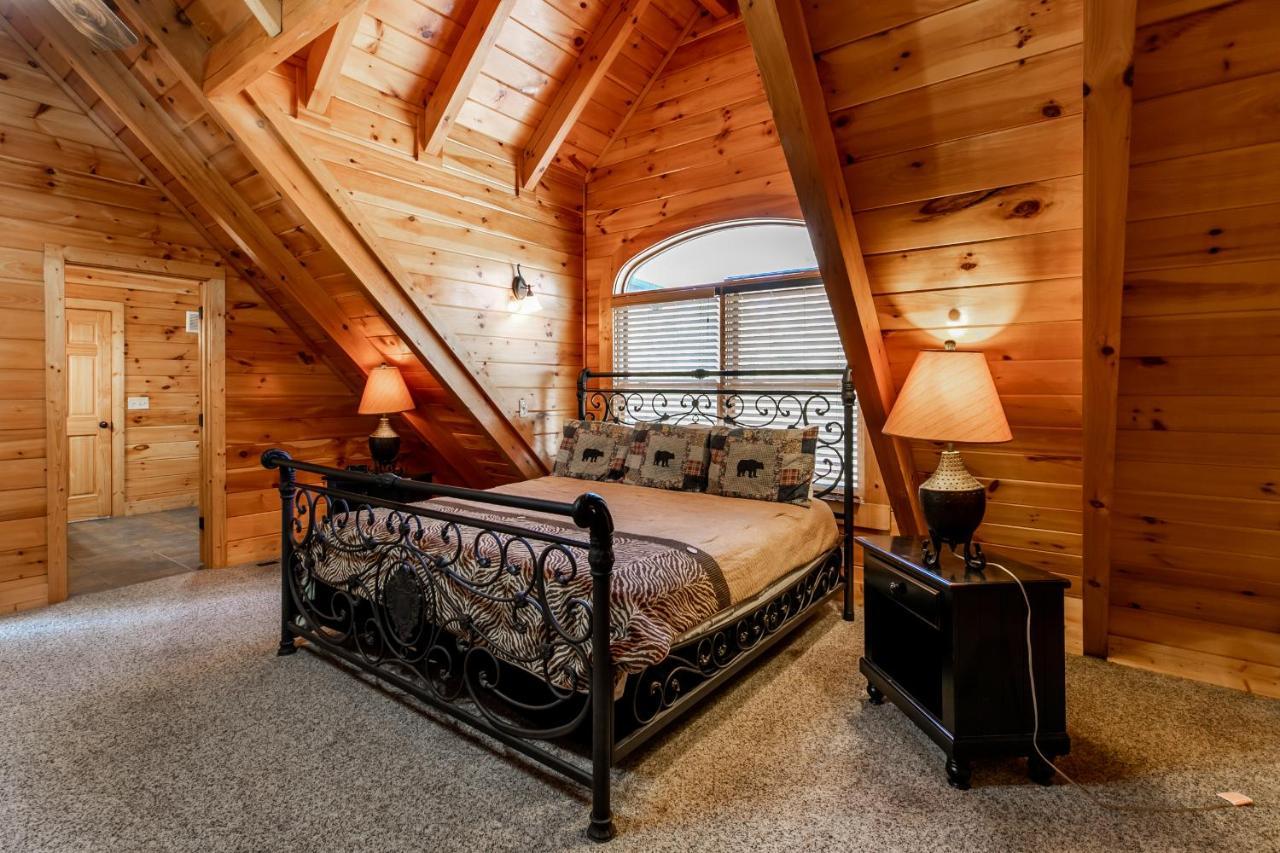 Smokystays 6 Bedroom Cabin พิเจนฟอร์จ ภายนอก รูปภาพ