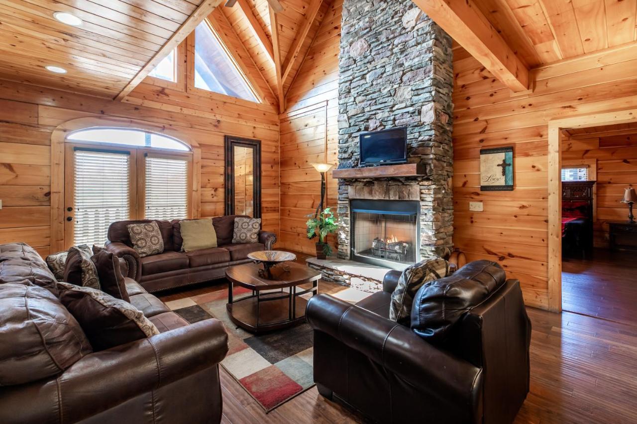 Smokystays 6 Bedroom Cabin พิเจนฟอร์จ ภายนอก รูปภาพ